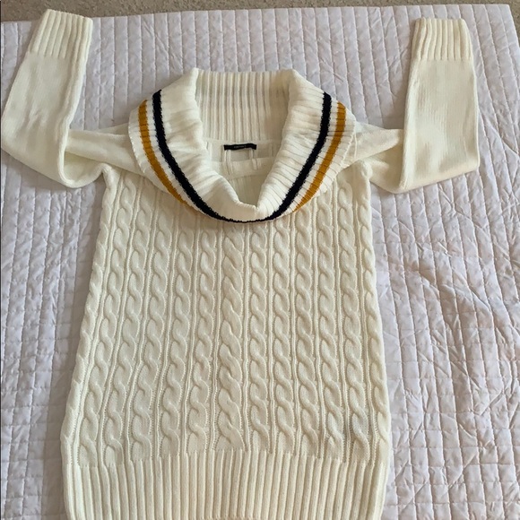 Forever 21 Dresses & Skirts - ❤️❤️❤️❤️Ivory cable knit sweater dress 🌺🌺🌺